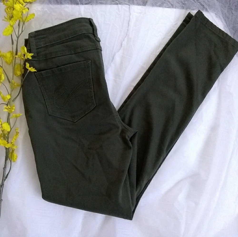 Earl jeans size 6